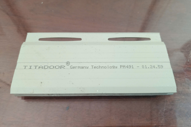 TITADOOR -PM491