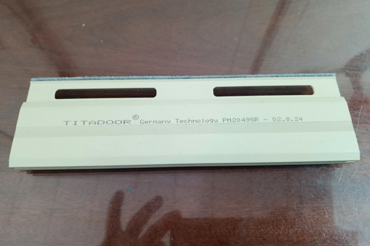 TITADOOR-PM2049SR